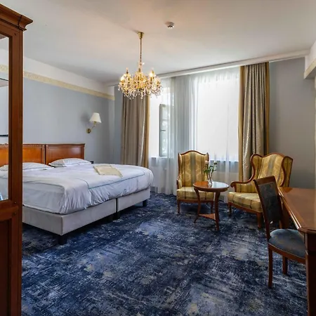 Hotel Grotthuss Boutique 4*