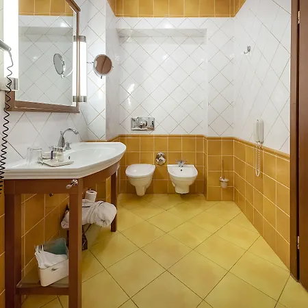 Grotthuss Boutique Hotel 4*
