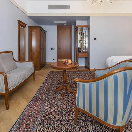 Grotthuss Boutique Hotell 4*